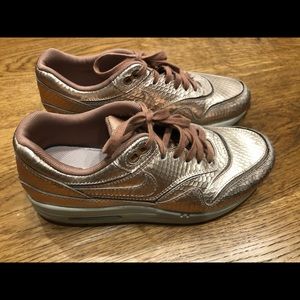 Rose Gold Nike Air Max women size 7